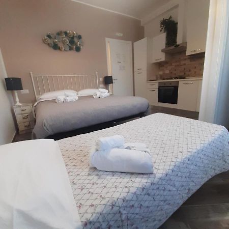 L' Ora Blu Hotel Fiumicino Eksteriør billede